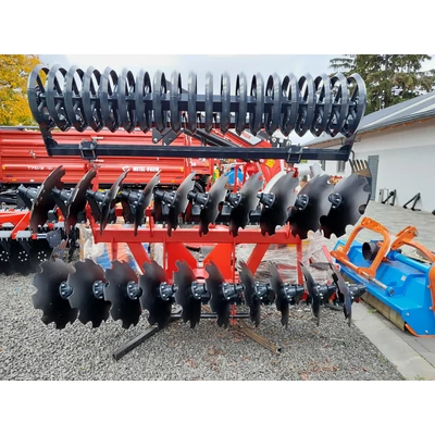 Rövidtárcsa Janpol heavy 2,5 - 2,7 m csőpálcás és ékgyűrűs hengerrel Rövidtárcsa Janpol heavy 2,5 - 2,7 m csőpálcás és ékgyűrűs hengerrel