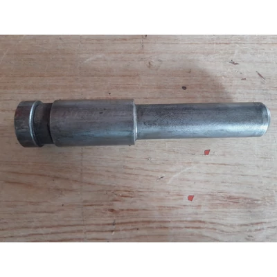 emelő kar alsó csapszeg jobb  hattat         